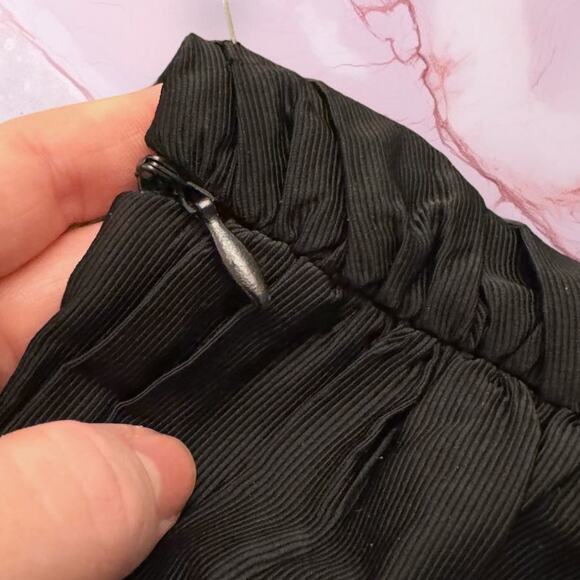 Flavio Castellani Made in Italy Black Ruched Mini Skirt Size M (6) - Picture 4 of 9